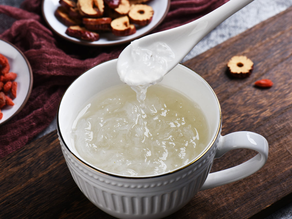 Boiled bird's nest with boiling water or cold water?